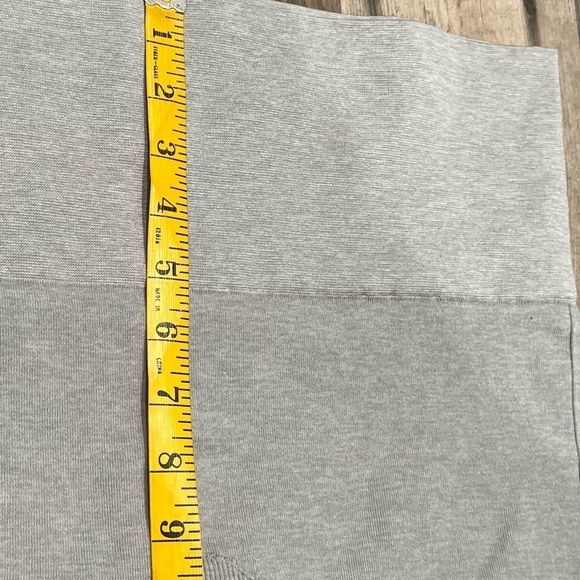 Blanqi Leggings Womens Maternity Dove Gray Striped SportSupport Athletic Sz XL - Picture 7 of 10